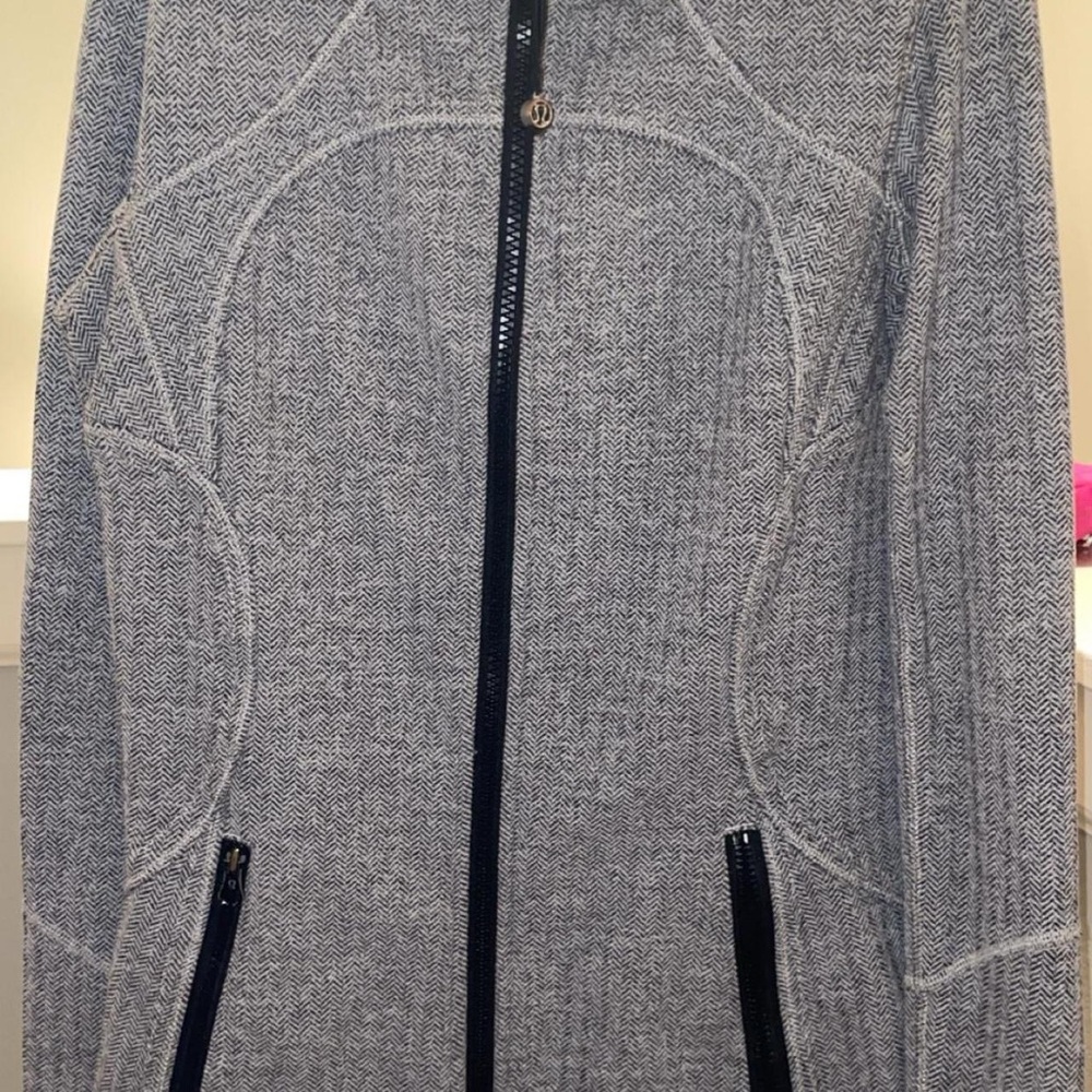 Grey lululemon define jacket
